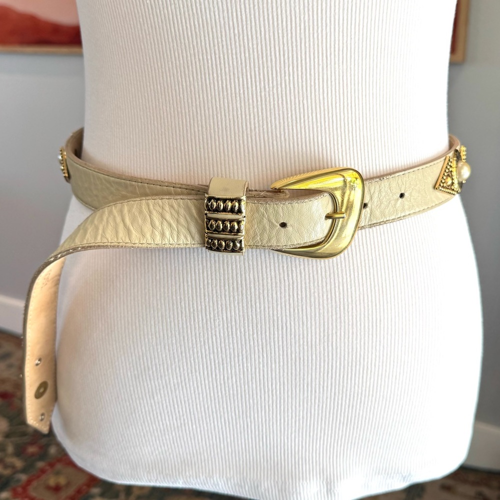 Vintage Barbra & Company Gold Buckle Cream Leather Belt